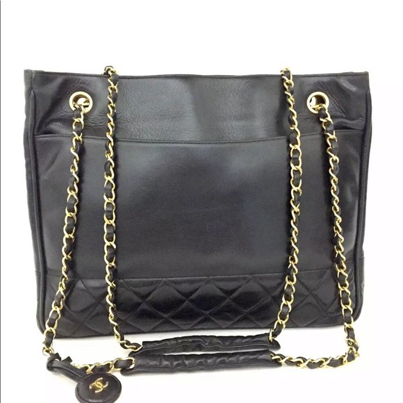 CHANEL Handbags - ❤️ Chanel ❤️ leather tote shopper bag